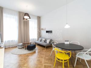 Pronájem bytu 2+kk, Praha - Nové Město, Na Poříčí, 55 m2