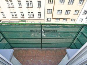 Pronájem bytu 2+kk, Praha - Smíchov, Moulíkova, 47 m2