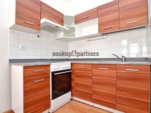 Pronájem bytu 2+kk, Praha - Smíchov, Moulíkova, 47 m2