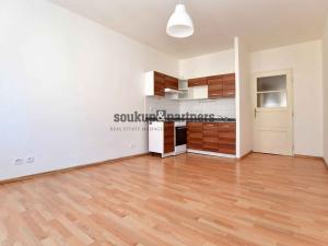 Pronájem bytu 2+kk, Praha - Smíchov, Moulíkova, 47 m2