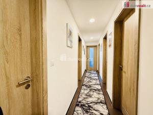 Prodej bytu 3+kk, Praha - Horní Měcholupy, Mantovská, 87 m2