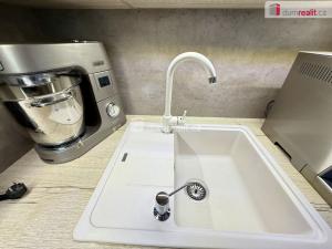Prodej bytu 3+kk, Praha - Horní Měcholupy, Mantovská, 87 m2