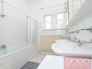 Pronájem bytu 4+1, Praha - Dejvice, Nad Šárkou, 150 m2