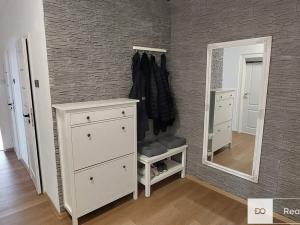 Pronájem bytu 3+1, Mladá Boleslav, Laurinova, 68 m2