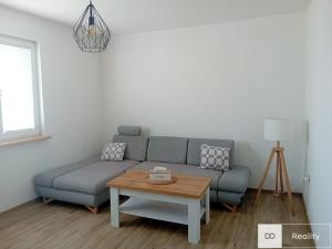 Pronájem bytu 3+1, Mladá Boleslav, Laurinova, 68 m2