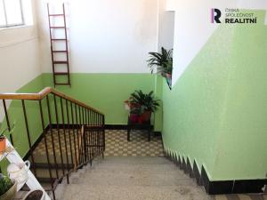 Pronájem bytu 2+1, Karlovy Vary, K. Čapka, 56 m2
