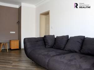 Pronájem bytu 2+1, Karlovy Vary, K. Čapka, 56 m2