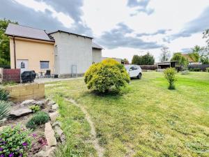 Prodej rodinného domu, Tišice, Luční, 240 m2