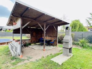 Prodej rodinného domu, Tišice, Luční, 240 m2