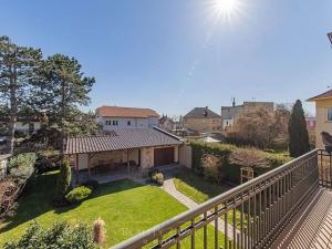 Prodej ordinace, Praha - Suchdol, Osvobození, 314 m2