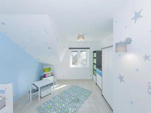 Prodej ordinace, Praha - Suchdol, Osvobození, 314 m2
