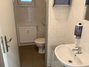 Pronájem kanceláře, Praha - Holešovice, Přístavní, 103 m2