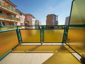 Pronájem bytu 1+kk, Praha - Horní Měcholupy, Padovská, 41 m2