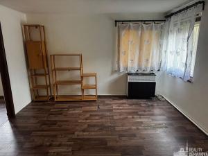Pronájem rodinného domu, Praha - Klánovice, Trávnická, 80 m2