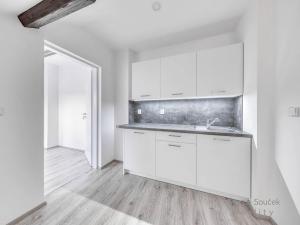 Pronájem kanceláře, Praha - Holešovice, U Výstaviště, 177 m2