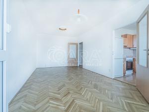 Pronájem bytu 3+1, Praha - Strašnice, Průběžná, 66 m2