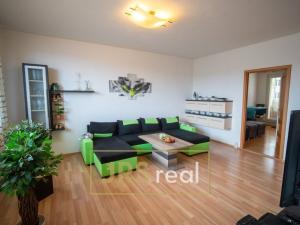 Prodej bytu 3+1, Uherské Hradiště, Jaroslava Staňka, 68 m2