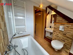 Pronájem bytu 1+kk, Dobříš, náměstí Svobody, 32 m2