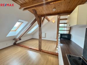 Pronájem bytu 1+kk, Dobříš, náměstí Svobody, 32 m2