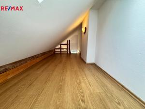 Pronájem bytu 1+kk, Dobříš, náměstí Svobody, 32 m2