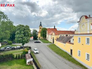 Pronájem bytu 1+kk, Dobříš, náměstí Svobody, 32 m2