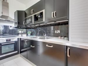Pronájem bytu 3+kk, Praha - Hlubočepy, Chlupáčova, 70 m2