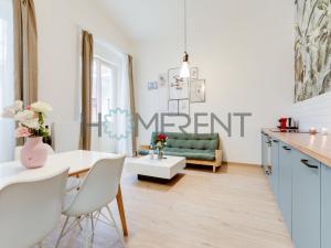 Prodej bytu 2+kk, Praha - Karlín, Prvního pluku, 53 m2