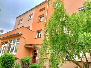 Pronájem bytu 1+1, Uherské Hradiště, Mojmírova, 31 m2
