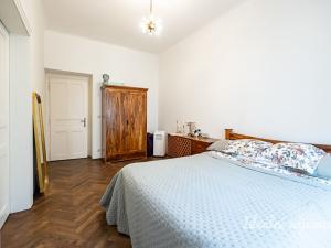 Pronájem bytu 2+kk, Praha - Nusle, Oldřichova, 43 m2