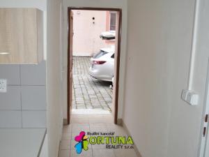 Pronájem obchodního prostoru, České Budějovice - České Budějovice 6, Lannova tř., 160 m2