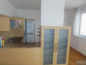 Pronájem bytu 3+kk, Praha - Smíchov, Na Císařce, 90 m2