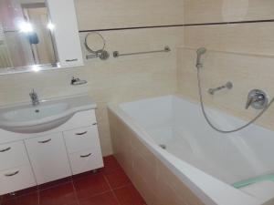Pronájem bytu 3+kk, Praha - Smíchov, Na Císařce, 90 m2