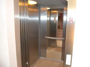 Pronájem bytu 3+kk, Praha - Smíchov, Na Císařce, 90 m2