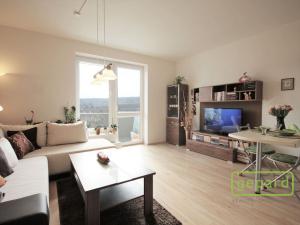 Pronájem bytu 2+kk, Brno - Žebětín, Křepelčí, 45 m2