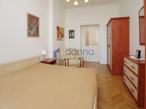 Pronájem bytu 2+1, Praha - Vinohrady, Polská, 79 m2