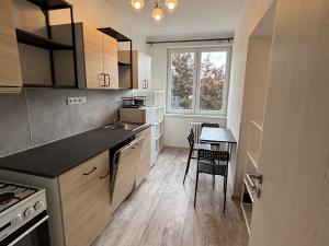 Pronájem bytu 3+1, Hradec Králové, Pod Strání, 73 m2