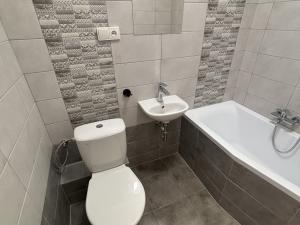 Pronájem bytu 3+1, Hradec Králové, Pod Strání, 73 m2