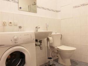 Pronájem bytu 1+kk, Brno, Mojmírovo náměstí, 42 m2