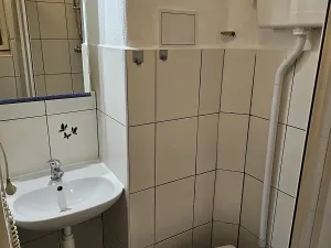 Pronájem bytu 1+kk, Praha - Žižkov, Biskupcova, 23 m2