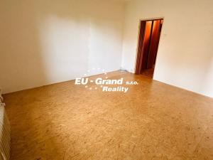 Prodej bytu 2+1, Ostrava - Poruba, Urxova, 60 m2