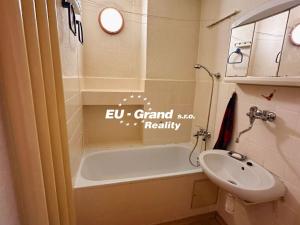 Prodej bytu 2+1, Ostrava - Poruba, Urxova, 60 m2