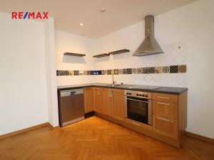 Pronájem bytu 3+kk, Praha - Vyšehrad, Neklanova, 101 m2