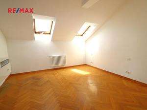 Pronájem bytu 3+kk, Praha - Vyšehrad, Neklanova, 101 m2