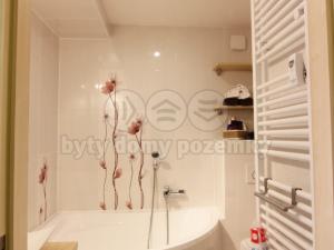 Pronájem bytu 2+kk, Praha - Vršovice, Jakutská, 46 m2