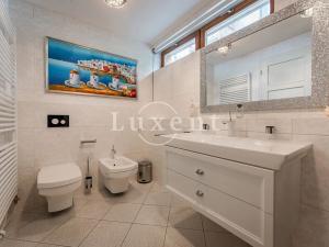 Prodej rodinného domu, Praha - Košíře, Lukavského, 232 m2