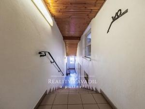 Prodej rodinného domu, Hovorčovice, Hlavní, 350 m2