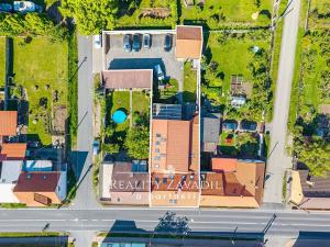 Prodej ubytování, Hovorčovice, Hlavní, 350 m2