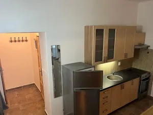 Pronájem bytu 1+kk, Praha - Smíchov, Plzeňská, 30 m2