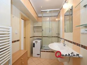 Pronájem bytu 2+kk, Praha - Vinohrady, Rejskova, 44 m2