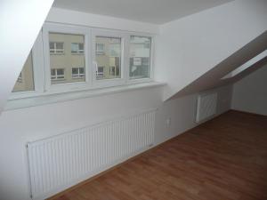 Pronájem bytu 2+kk, Tábor, Vančurova, 68 m2
